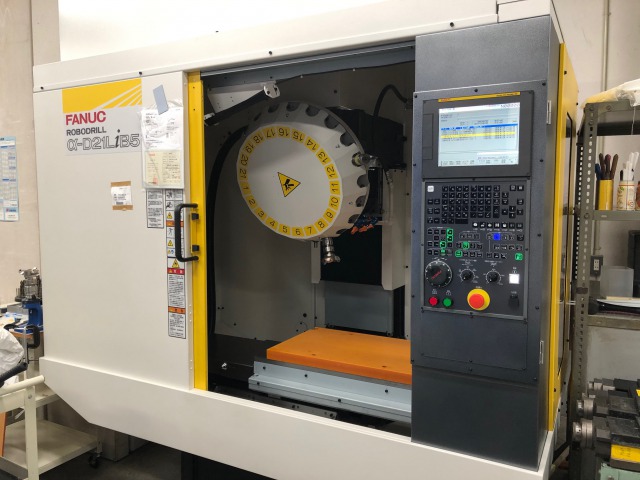 FANUC ROBODRILL α-D21LIB5